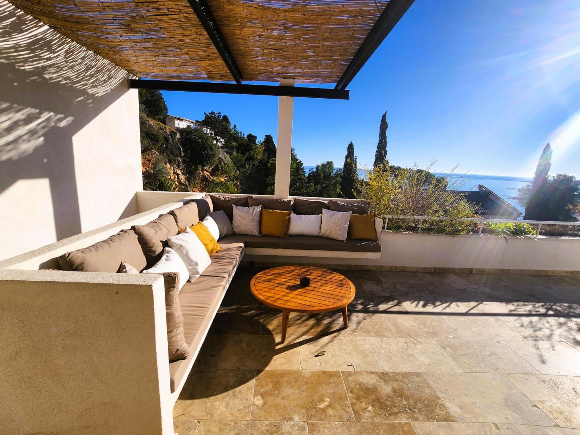 Les Tonnelles - Villa Saint-Clair Sète Exteriör bild