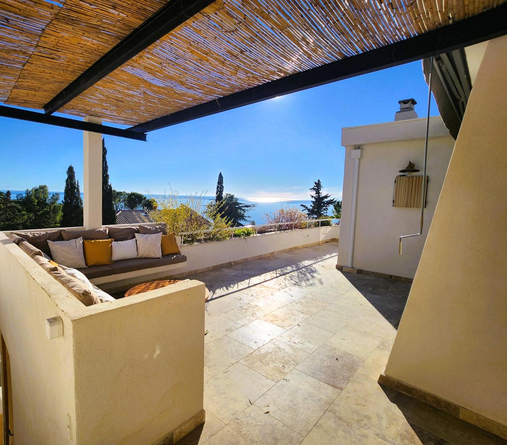Les Tonnelles - Villa Saint-Clair Sète Exteriör bild